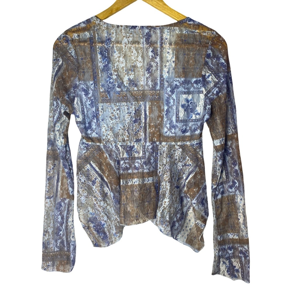 Madden Girl Blue Floral Lace Sheer V-Neck Tie Front Handkerchief Hem Top L NWT - Picture 2 of 11